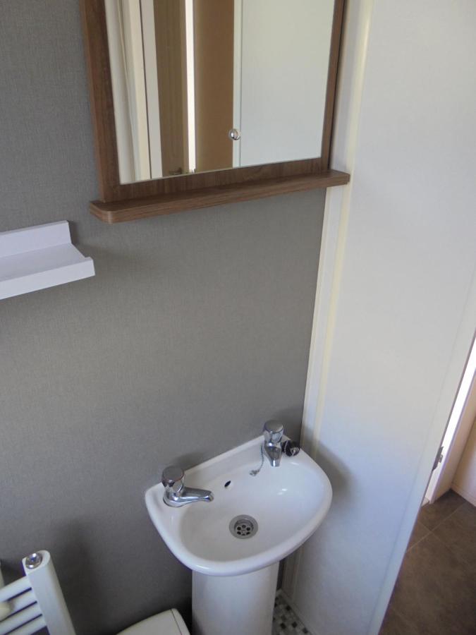 Kingfisher : Seabreeze:- 6 Berth, Enclosed Veranda, Close To Site Shop Ingoldmells Exterior photo