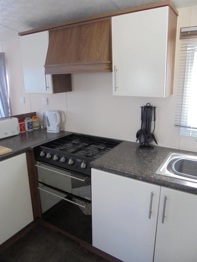 Kingfisher : Seabreeze:- 6 Berth, Enclosed Veranda, Close To Site Shop Ingoldmells Exterior photo