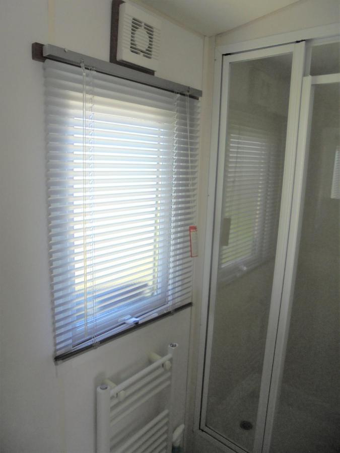 Kingfisher : Seabreeze:- 6 Berth, Enclosed Veranda, Close To Site Shop Ingoldmells Exterior photo