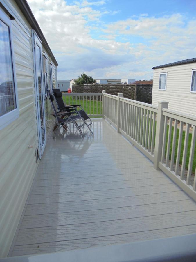 Kingfisher : Seabreeze:- 6 Berth, Enclosed Veranda, Close To Site Shop Ingoldmells Exterior photo